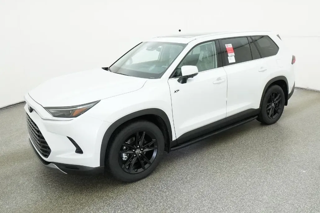 2026 Toyota Grand Highlander Limited photo 1