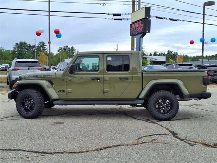 2025 Jeep Gladiator Sport photo 1