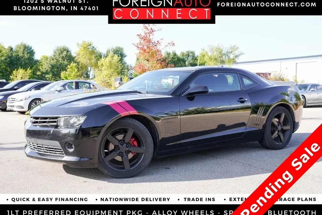 2015 Chevrolet Camaro 1LT photo 1