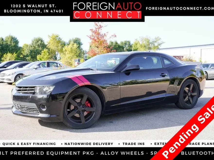 2015 Chevrolet Camaro 1LT photo 1