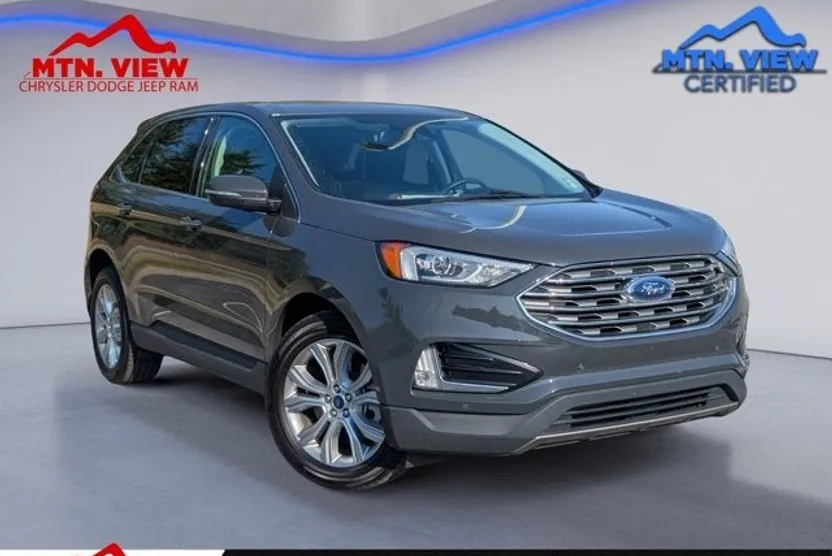 2021 Ford Edge Titanium photo 1