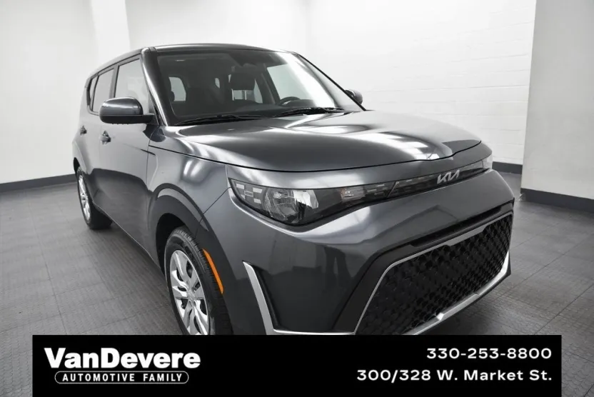 2023 Kia Soul LX photo 1