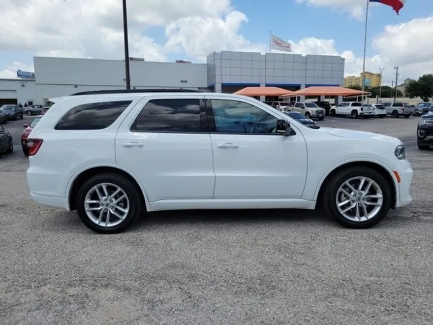 2024 Dodge Durango GT Plus photo 2