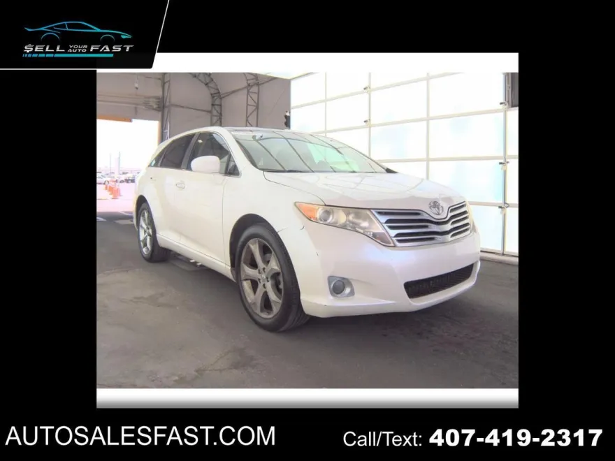 2010 Toyota Venza photo 1