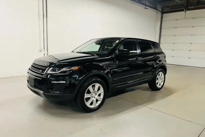 2016 Land Rover Range Rover Evoque SE photo 1