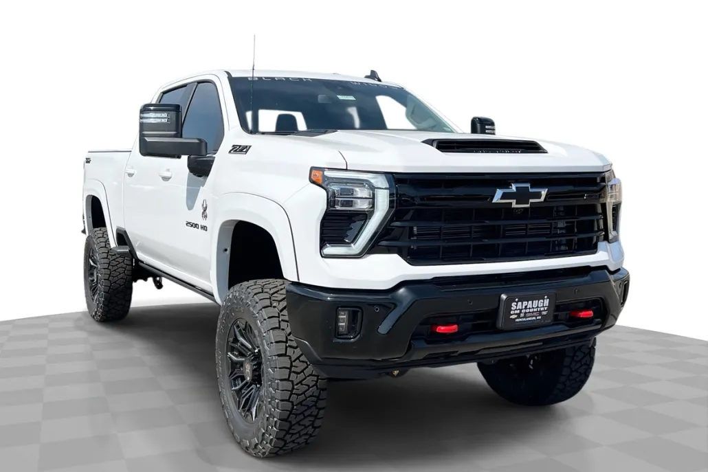 2025 Chevrolet Silverado 2500HD photo 1