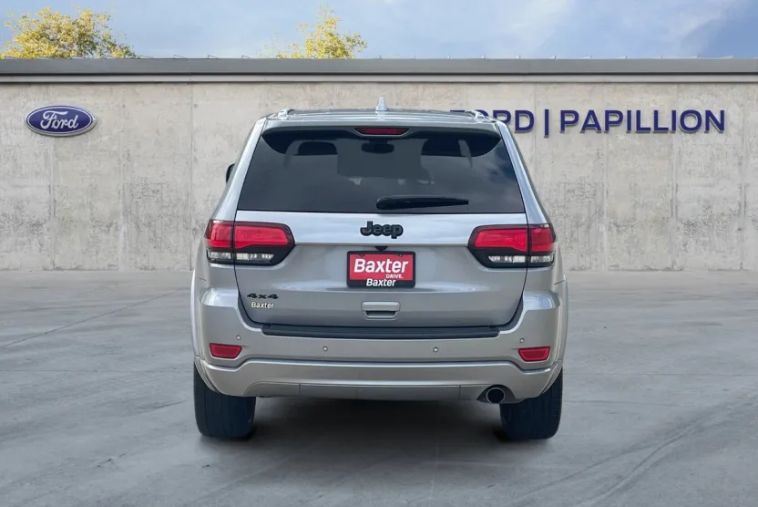 2019 Jeep Grand Cherokee Altitude photo 1