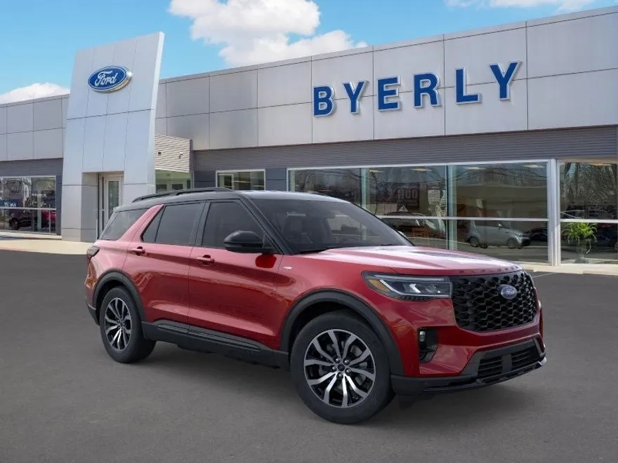 2025 Ford Explorer ST-Line photo 1