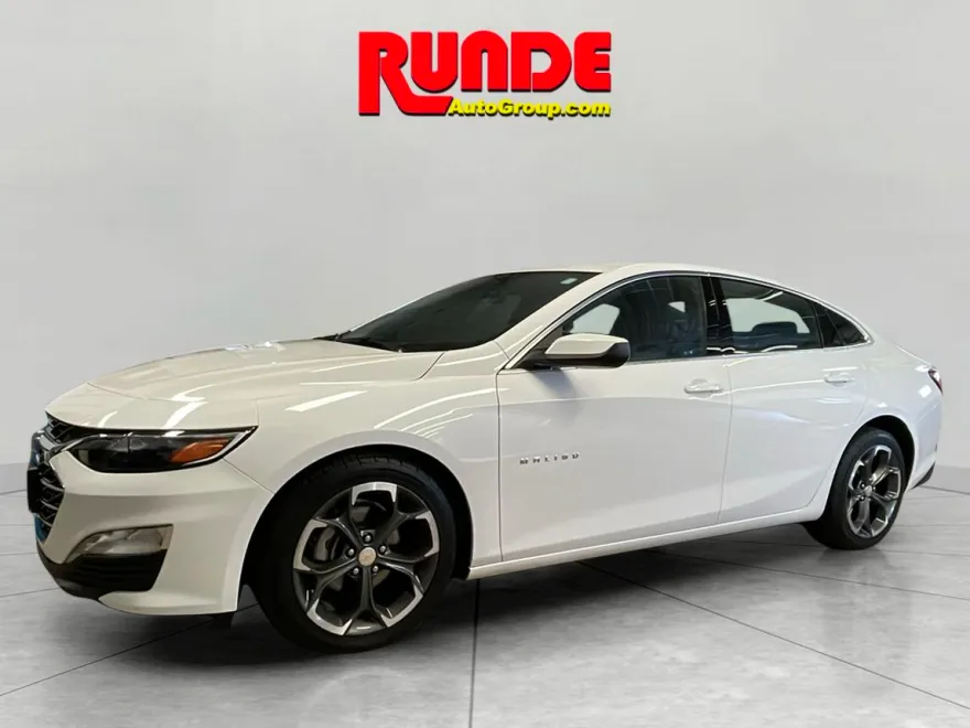 2022 Chevrolet Malibu 1LT photo 1