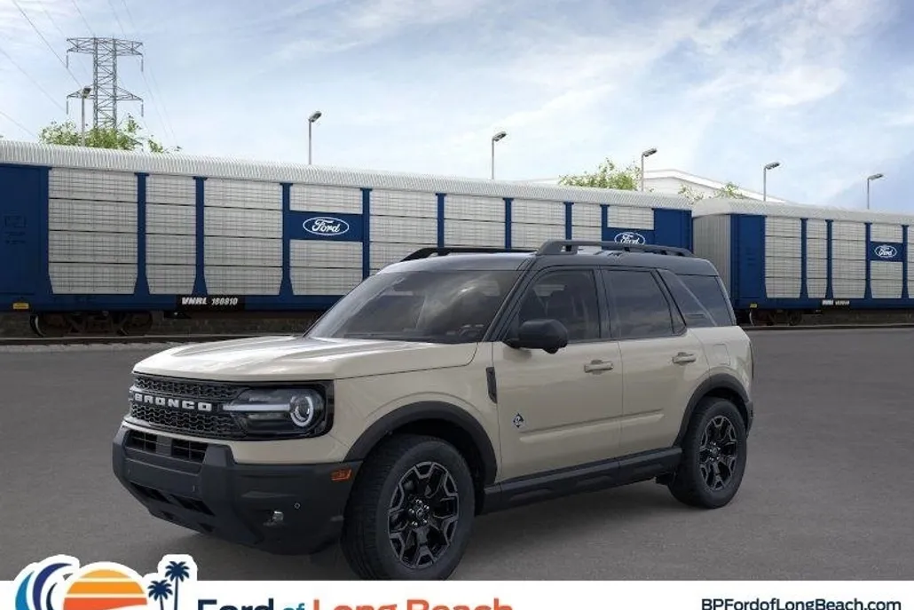 2025 Ford Bronco Sport Outer Banks photo 1