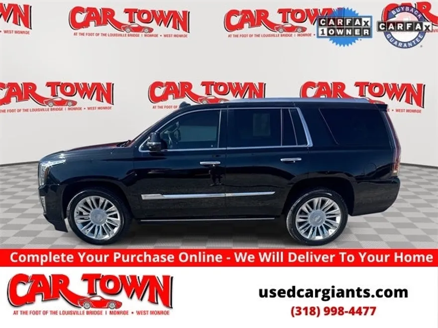 2017 Cadillac Escalade Platinum photo 1
