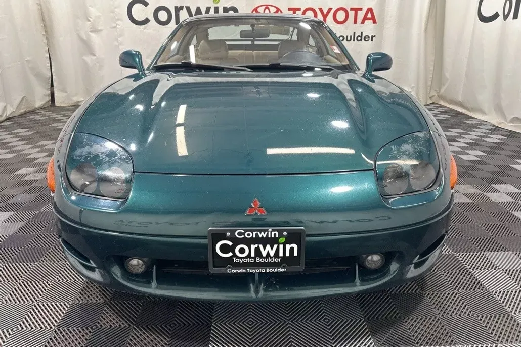 1996 Mitsubishi 3000GT SL photo 1
