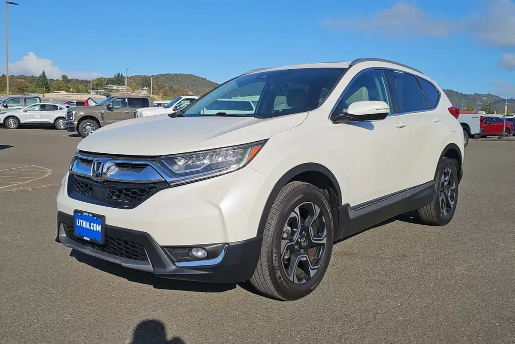2018 Honda CR-V Touring photo 1