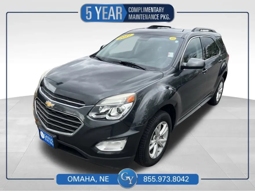 2017 Chevrolet Equinox LT photo 1