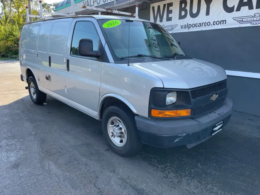 2016 Chevrolet Express 2500 Cargo Van photo 1