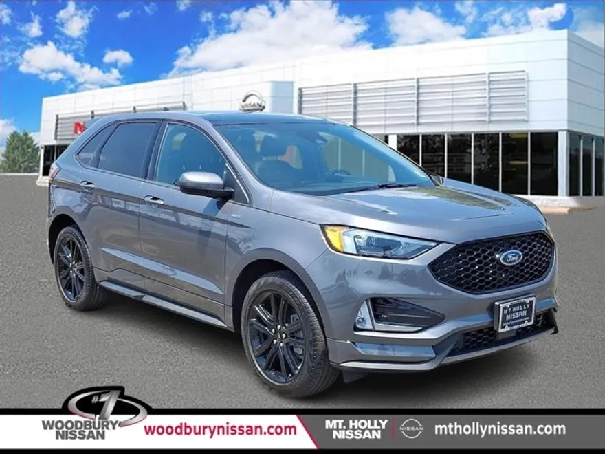 2024 Ford Edge ST-Line photo 1