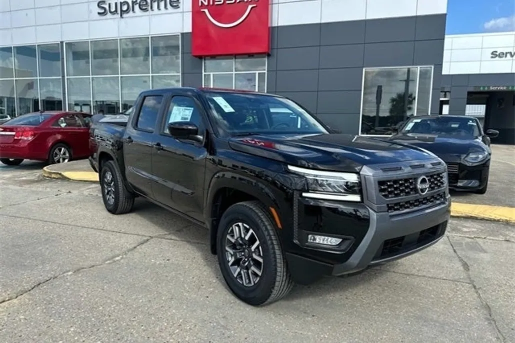 2025 Nissan Frontier SL photo 1