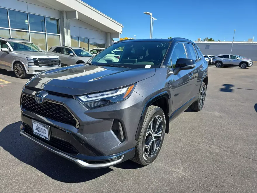 2024 Toyota RAV4 Prime XSE photo 1