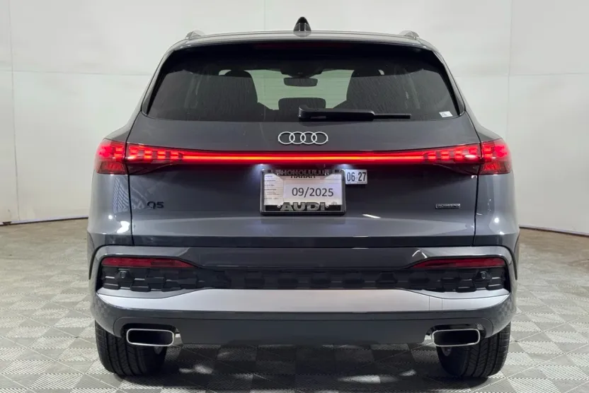 2025 Audi Q5 2.0T Premium Plus photo 1