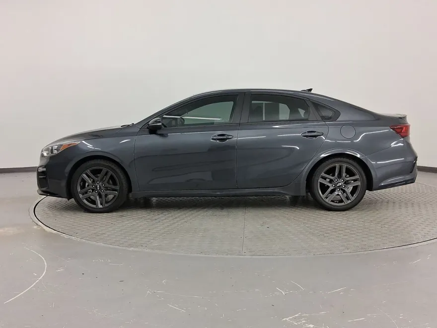 2020 Kia Forte GT-Line photo 1