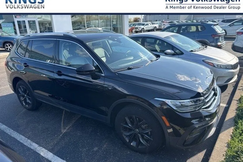 2022 Volkswagen Tiguan SE photo 1