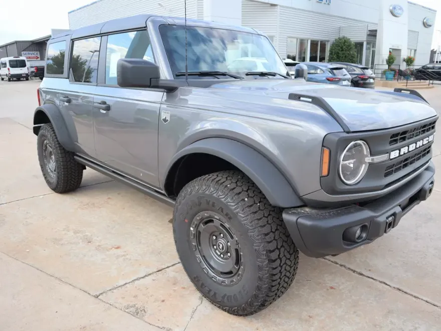 2025 Ford Bronco Big Bend photo 1