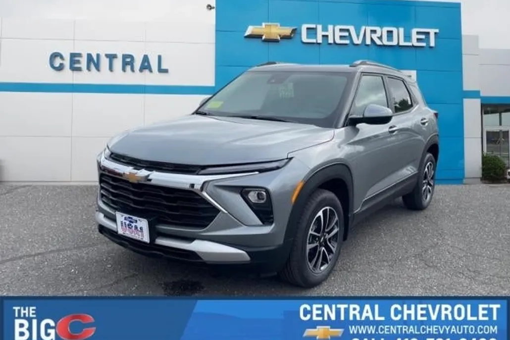 2026 Chevrolet Trailblazer LT photo 1