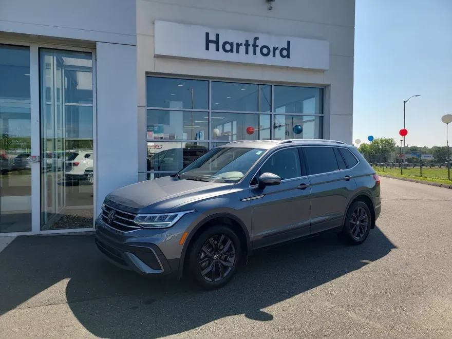 2024 Volkswagen Tiguan SE Wolfsburg Edition photo 1