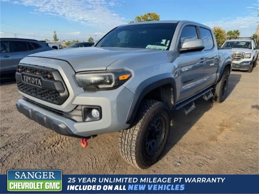 2019 Toyota Tacoma TRD Off-Road photo 1