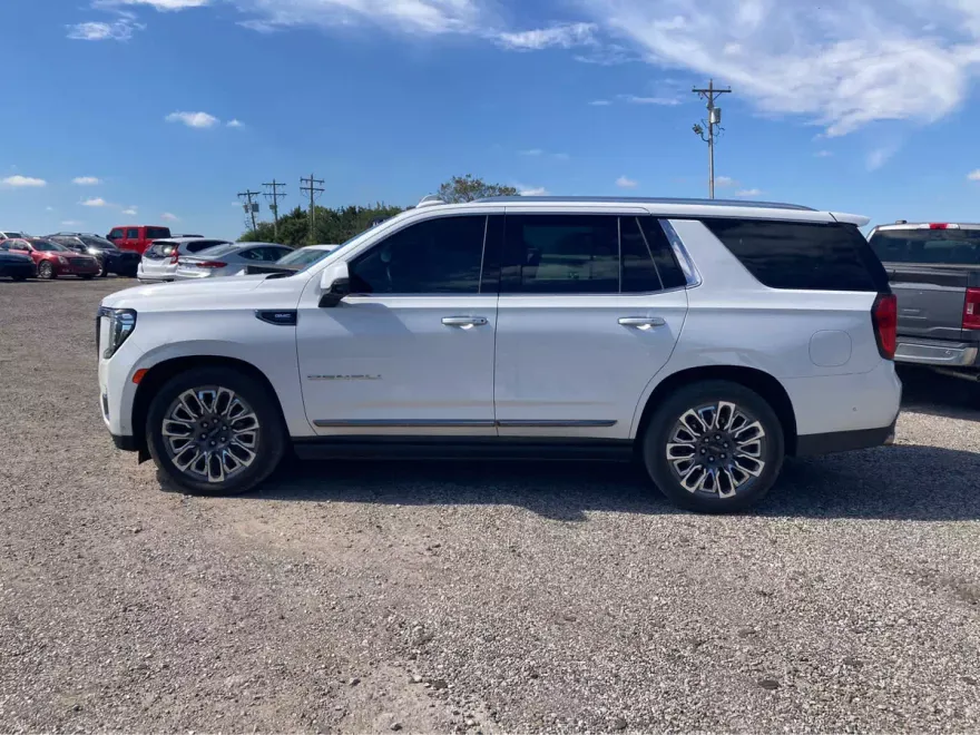 2023 Gmc Yukon Denali Ultimate photo 1
