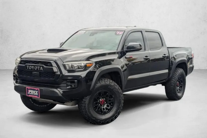 2019 Toyota Tacoma TRD Pro photo 1