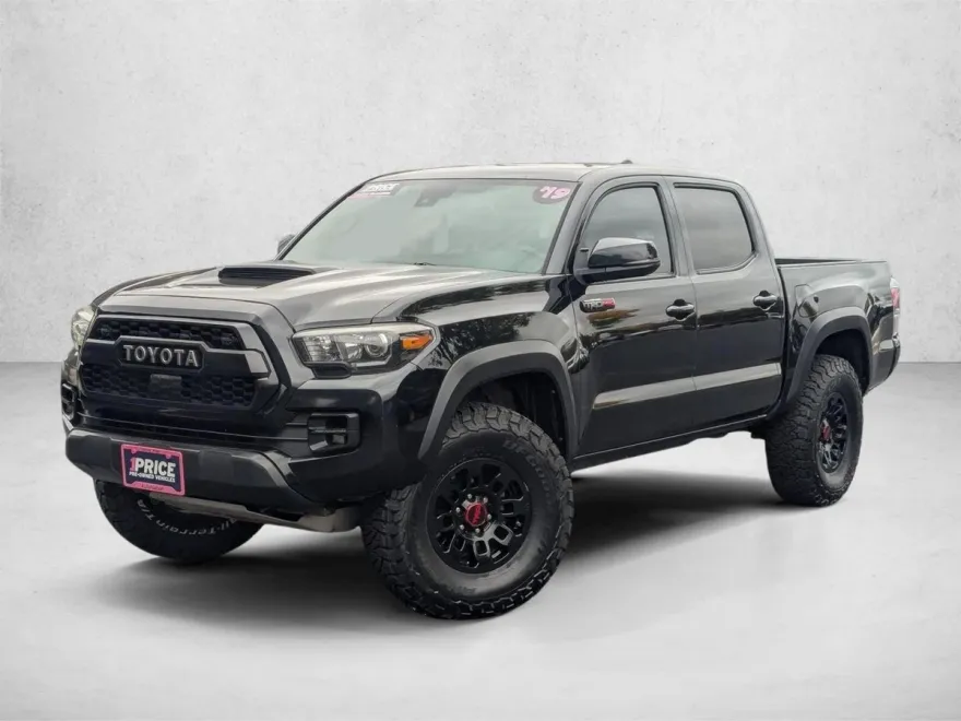 2019 Toyota Tacoma TRD Pro photo 1