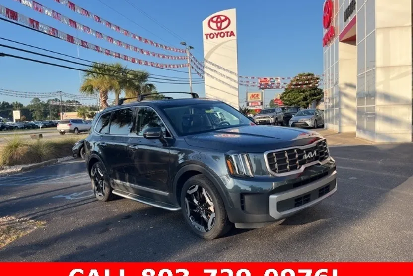 2023 Kia Telluride S photo 1