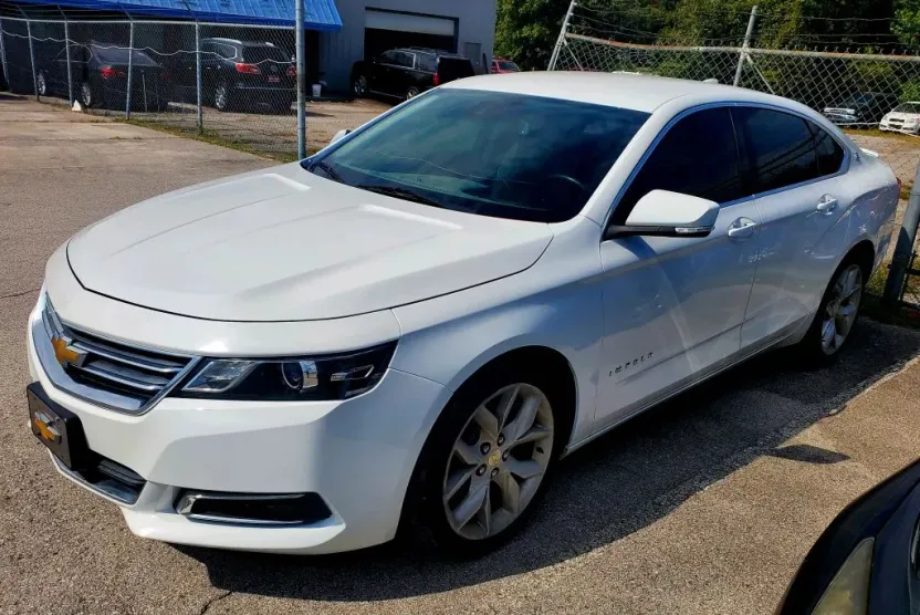 2015 Chevrolet Impala 2LT photo 1