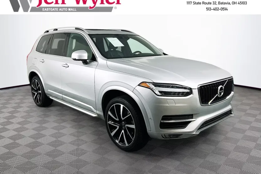 2018 Volvo XC90 Momentum photo 1