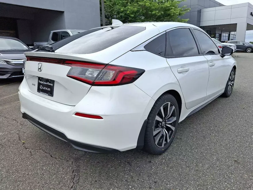 2022 Honda Civic Hatchback EX-L photo 3