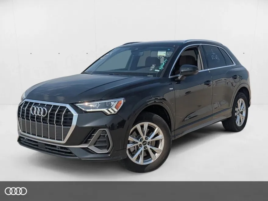 2024 Audi Q3 S line Premium photo 1