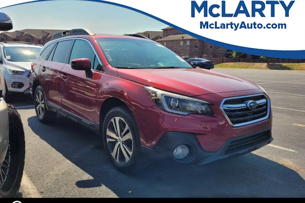 2019 Subaru Outback 2.5i Limited photo 1