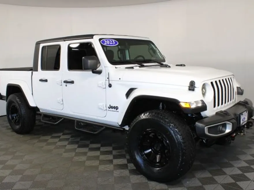 2023 Jeep Gladiator Sport S photo 1