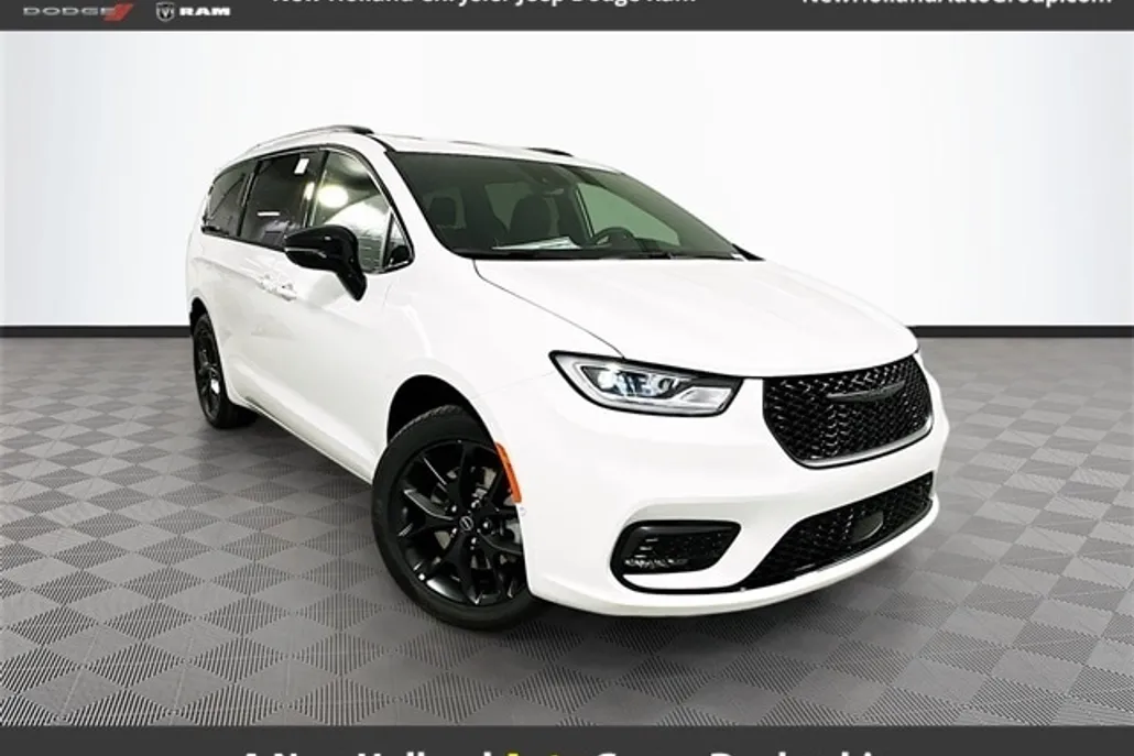 2026 Chrysler Pacifica Limited photo 1