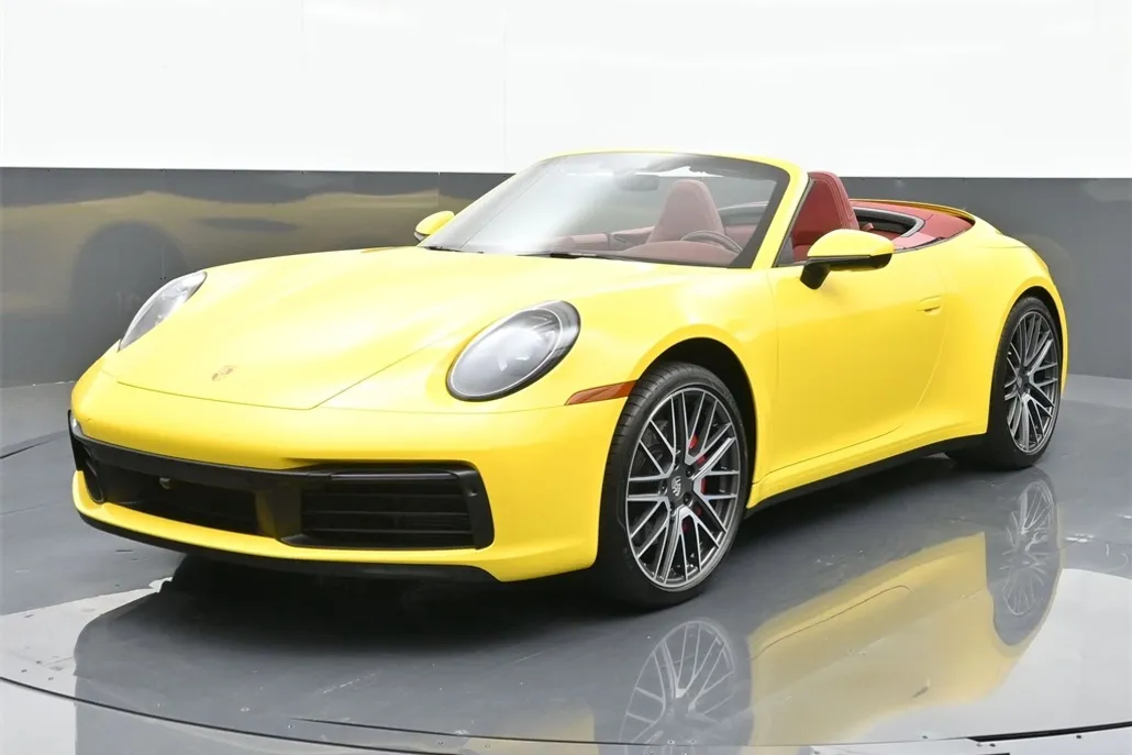 2022 Porsche 911 4S photo 1
