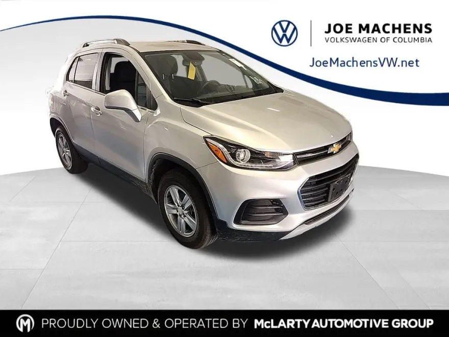 2017 Chevrolet Trax LT photo 1