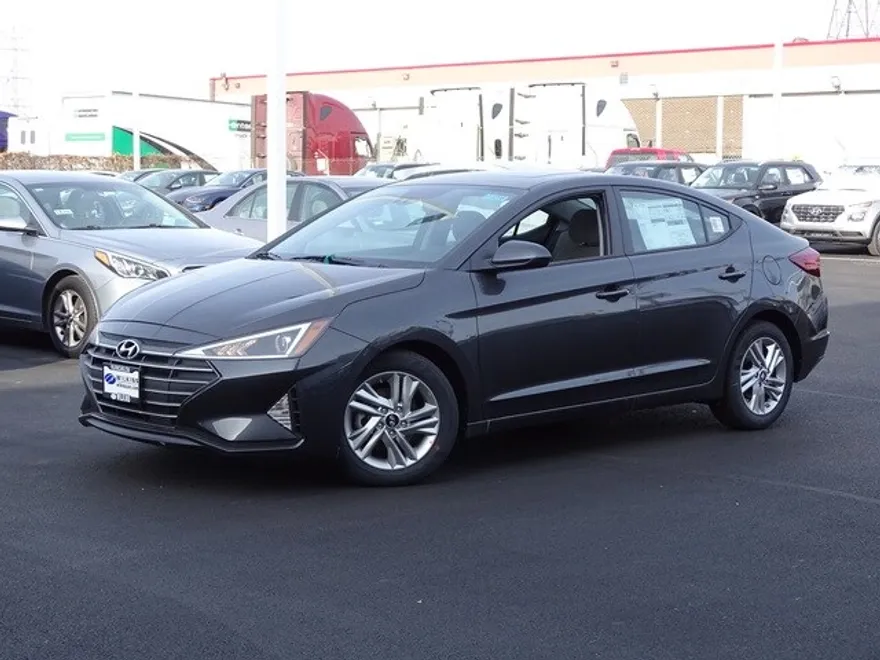 2020 Hyundai Elantra Value Edition photo 1