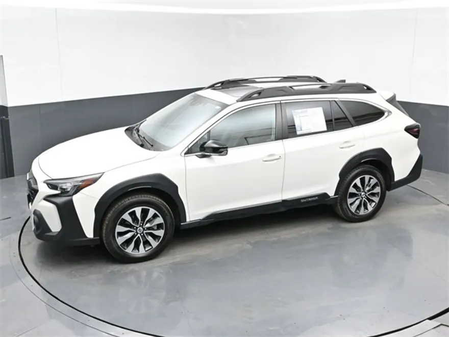 2024 Subaru Outback Limited photo 1