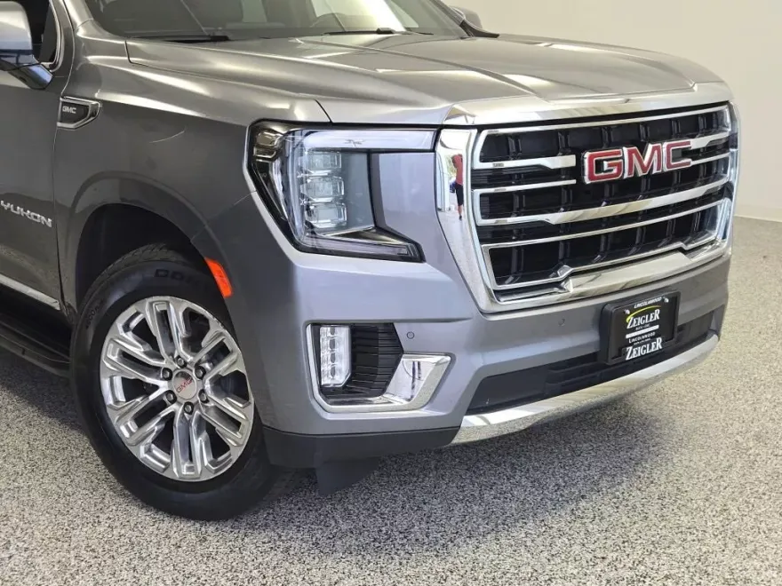 2022 Gmc Yukon XL SLT photo 1
