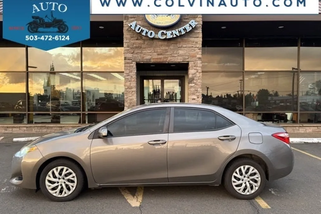 2018 Toyota Corolla XLE XSE photo 1