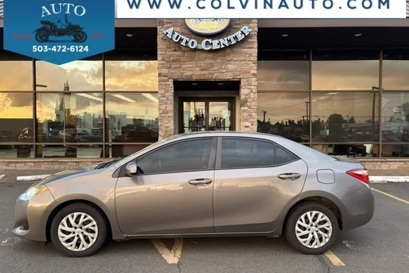 2018 Toyota Corolla XLE XSE photo 1