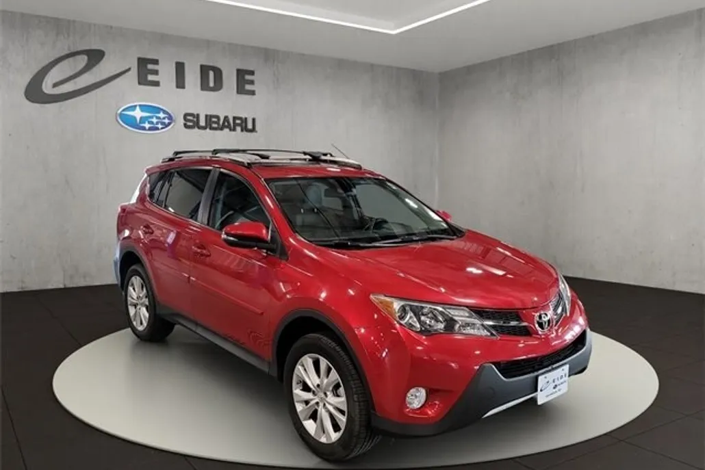 2015 Toyota RAV4 Limited photo 1