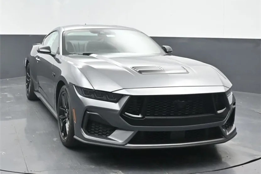 2025 Ford Mustang GT photo 1