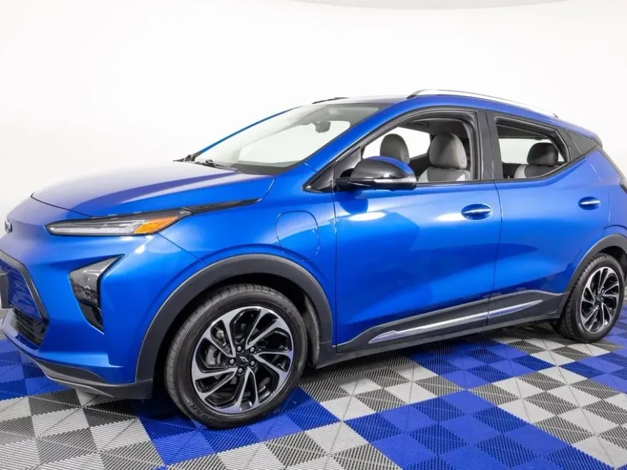 2022 Chevrolet Bolt EUV Premier photo 1